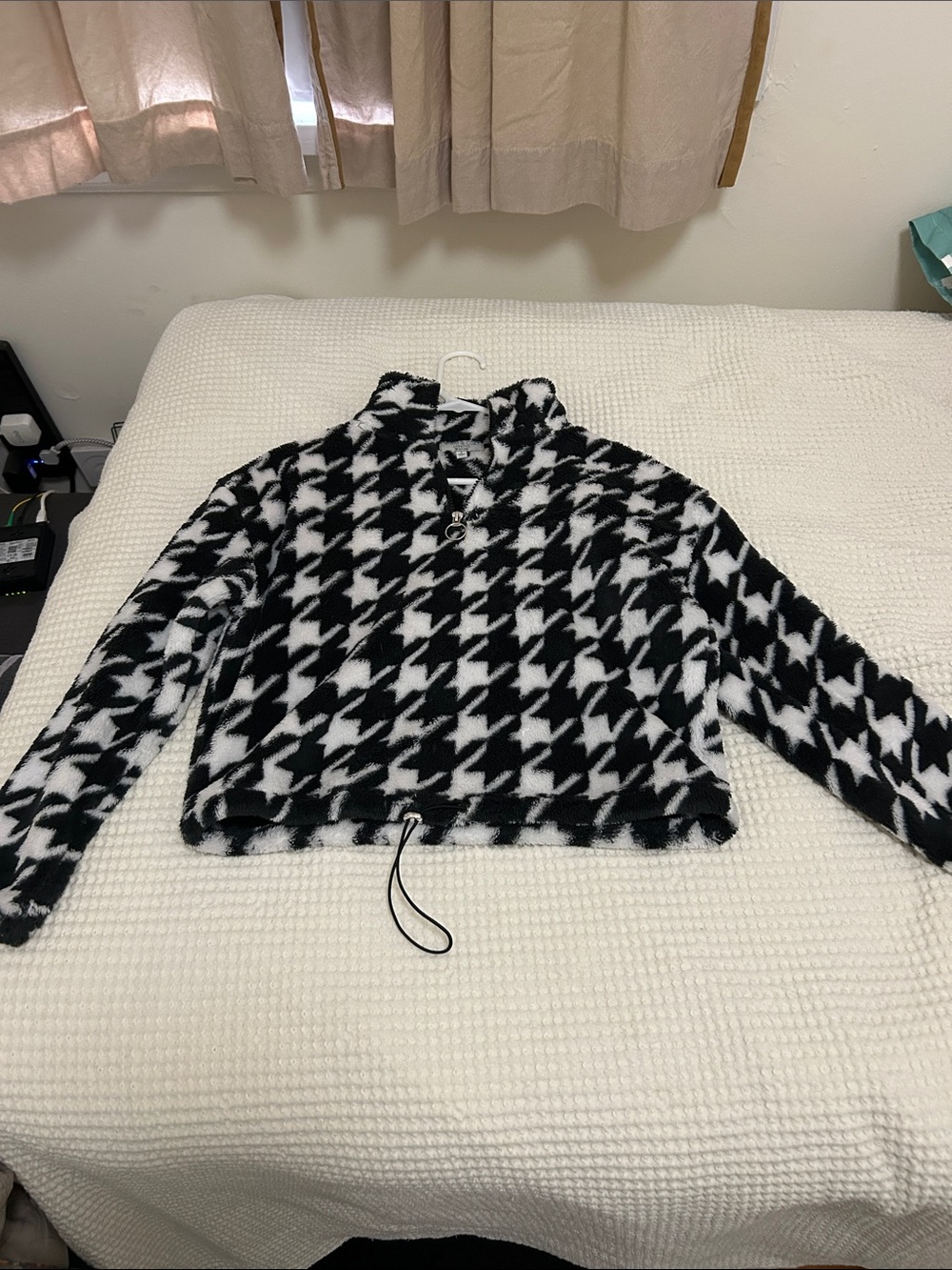 Poof! Black and White Houndstooth Plush V-Neck Pullover